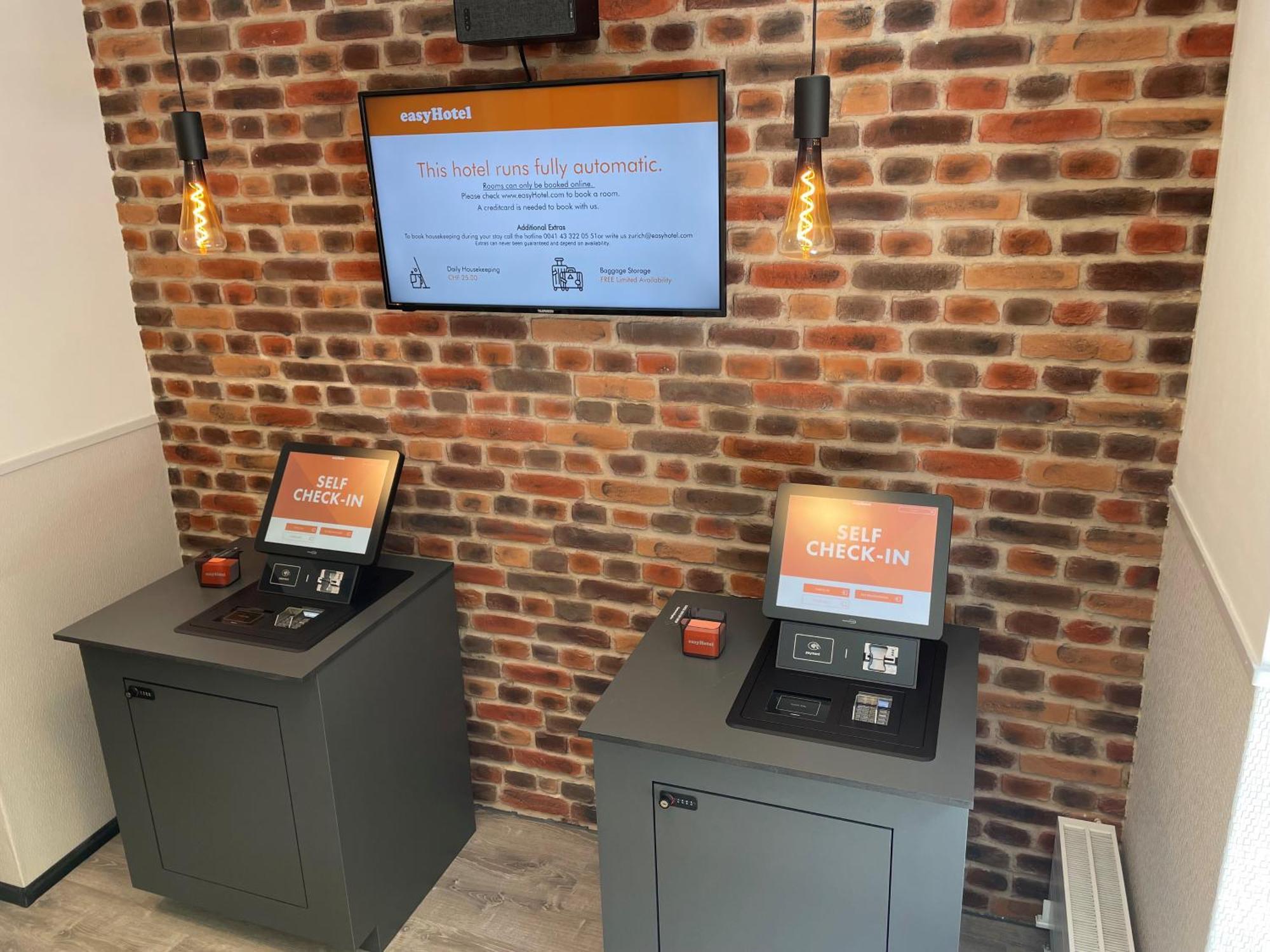 Easyhotel Main Station * Zúrich